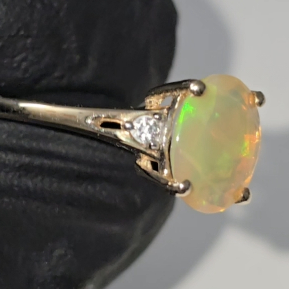 Watch Video / 10K Gold Ethiopian Opal and Diamond Ring